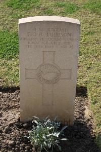 Ismailia War Memorial Cemetery - Harrison, Frank Owen Holder